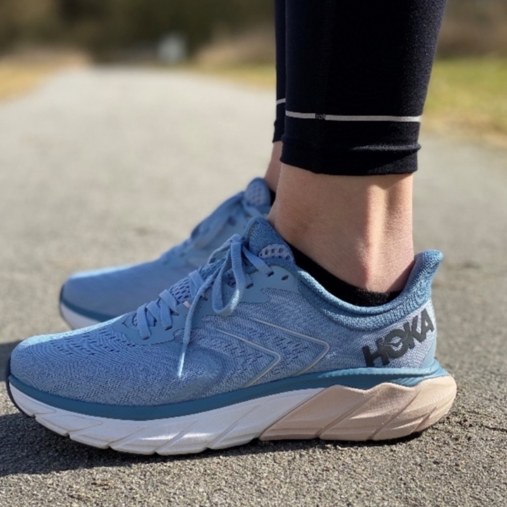 Hoka One One Arahi 5 Running Shoes Women's Size 9.5 Athletic Training Sneakers